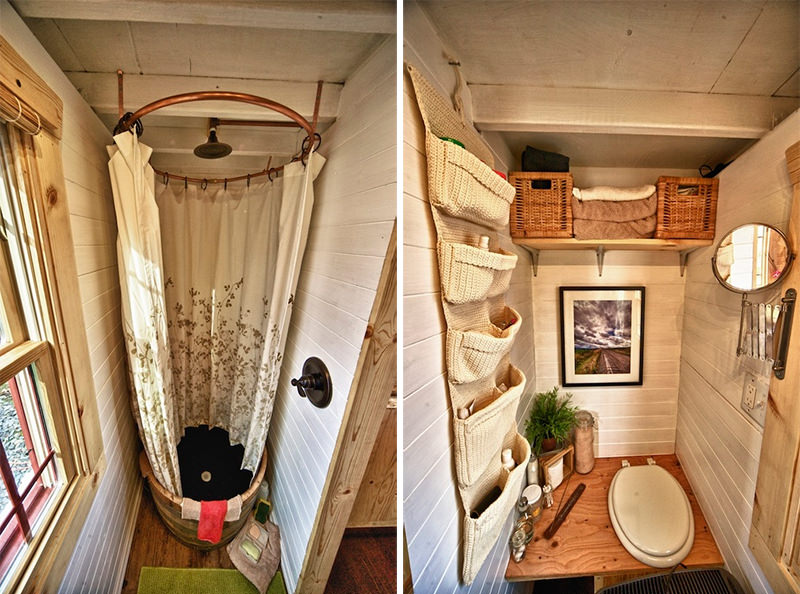 Ванная комната и туалет в маленьком деревянном доме