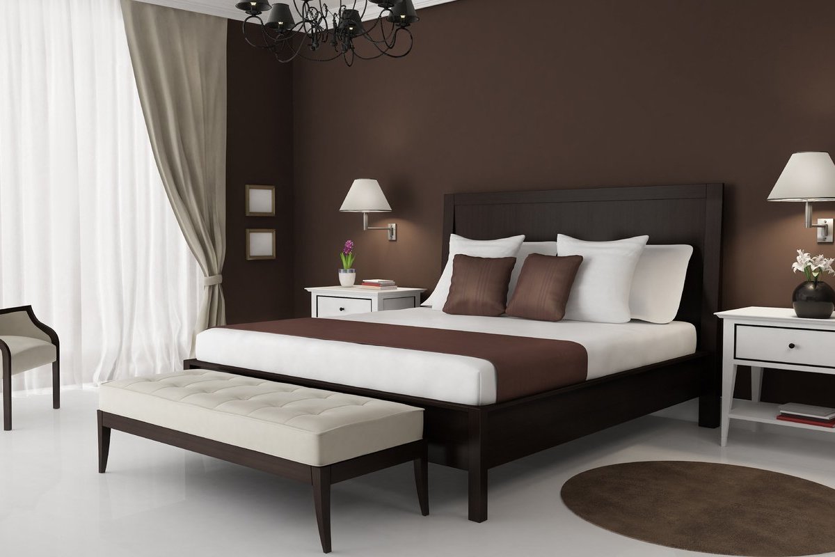 Бело-коричневая спальня