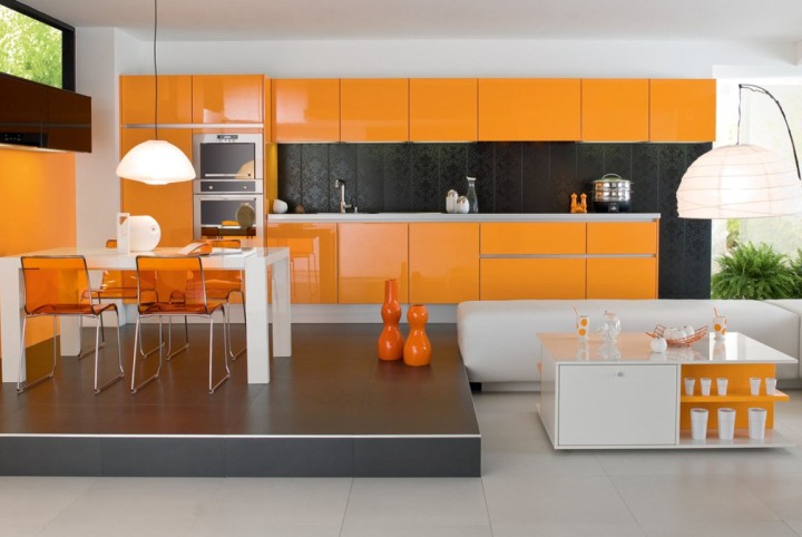 Оранжевая мебель на кухне