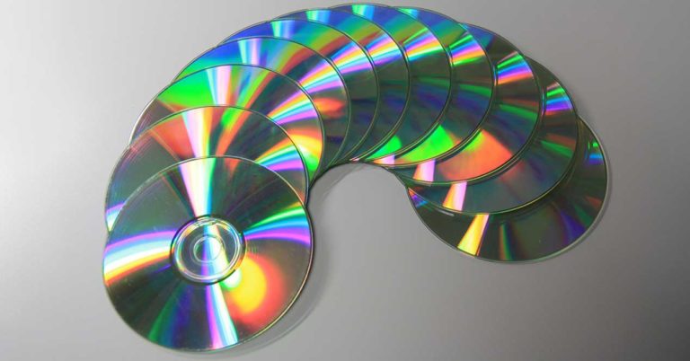 Чем резать cd диски для мозаики